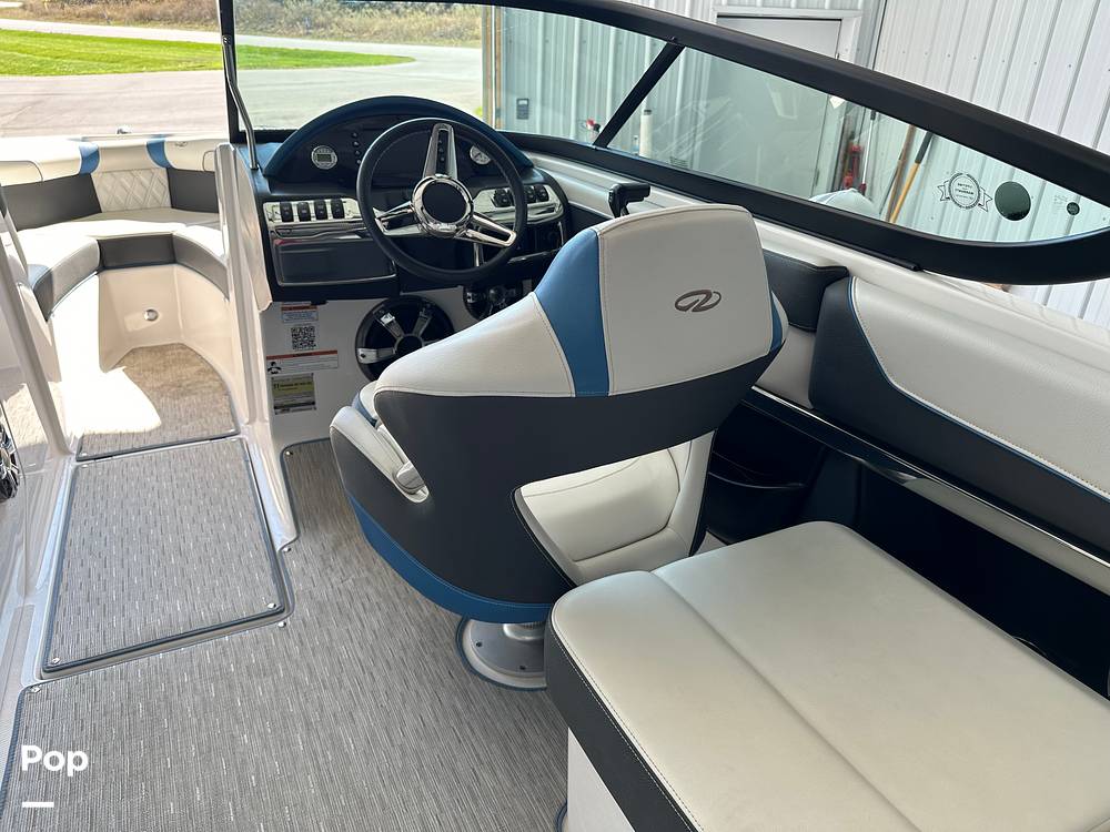 Slide: The Image of Regal 2100 RX SURF 2018 - 14728050