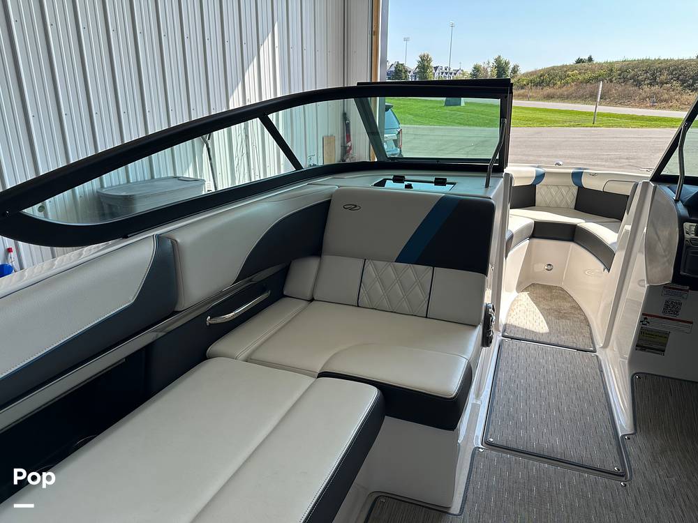 Slide: The Image of Regal 2100 RX SURF 2018 - 14728071