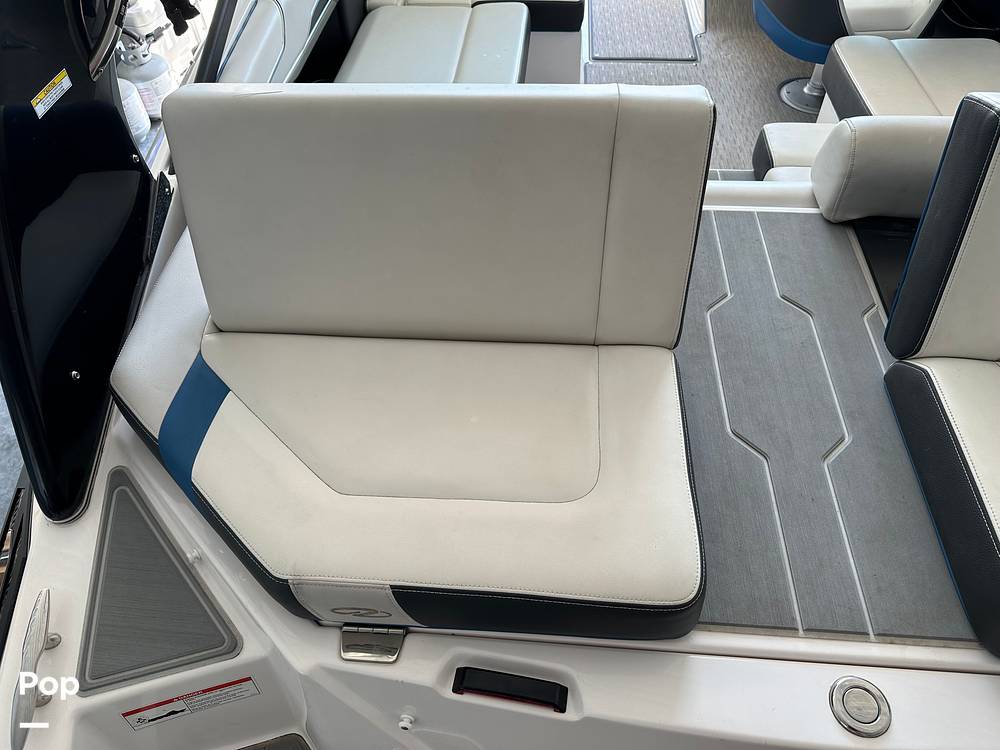 Slide: The Image of Regal 2100 RX SURF 2018 - 14728086