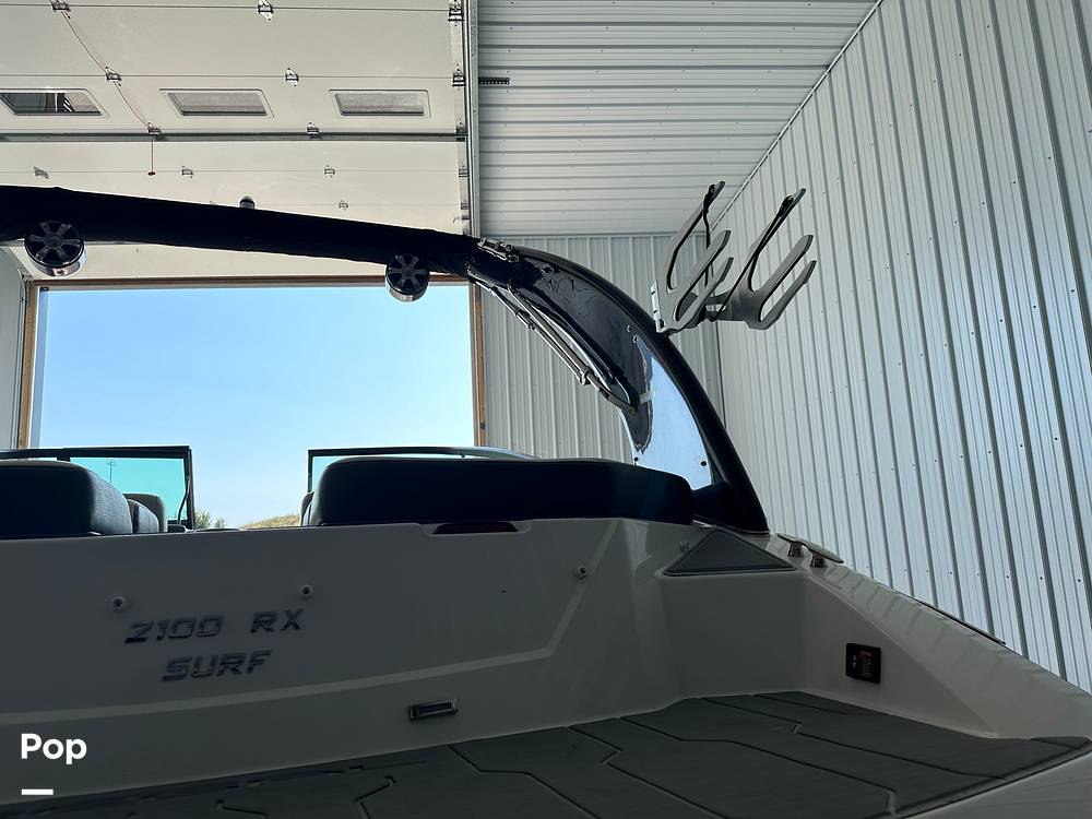 Slide: The Image of Regal 2100 RX SURF 2018 - 14727839
