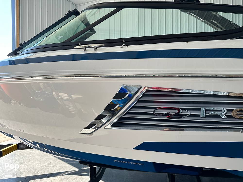 Slide: The Image of Regal 2100 RX SURF 2018 - 14727851