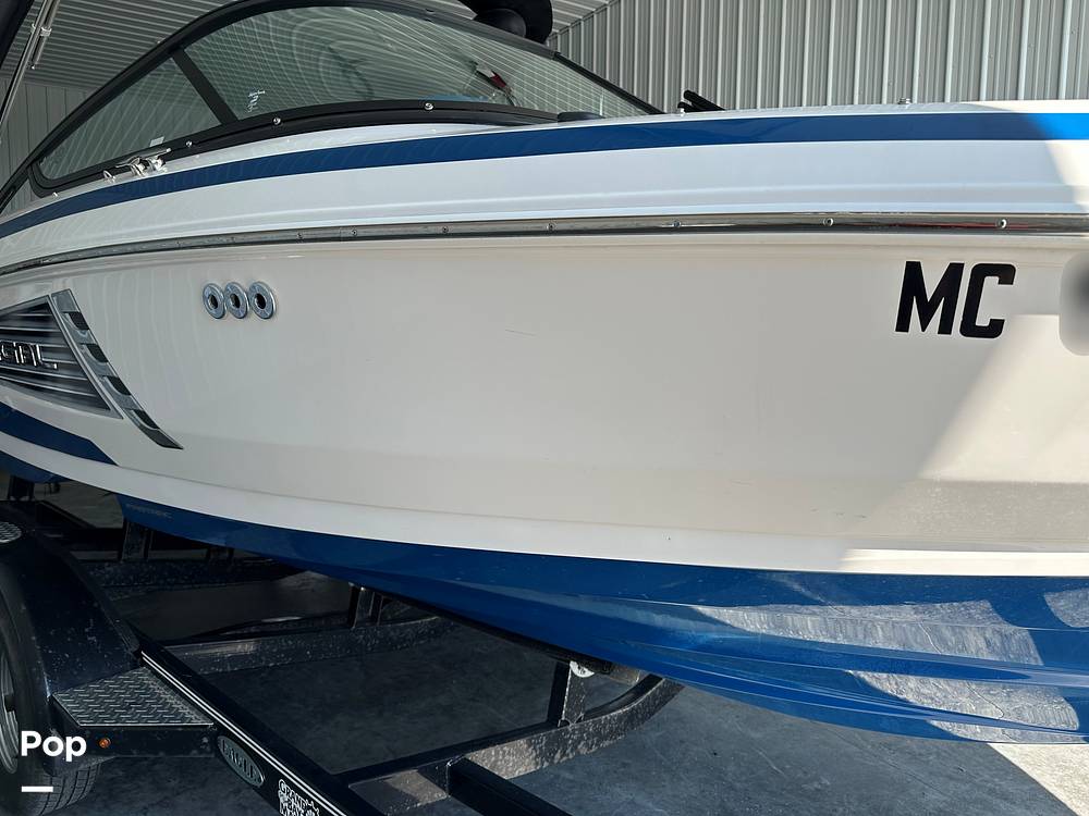 Slide: The Image of Regal 2100 RX SURF 2018 - 14727865