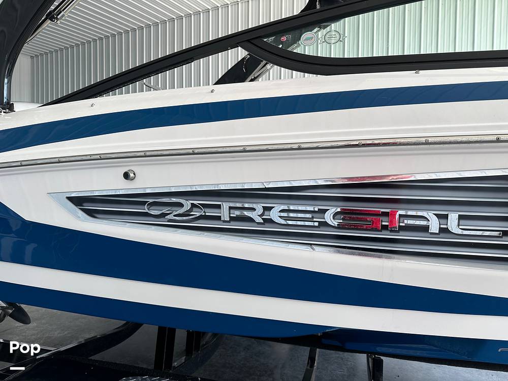 Slide: The Image of Regal 2100 RX SURF 2018 - 14727920