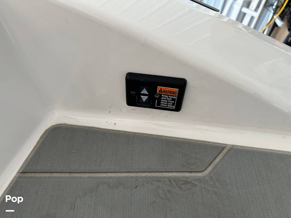 Slide: The Image of Regal 2100 RX SURF 2018 - 14727939