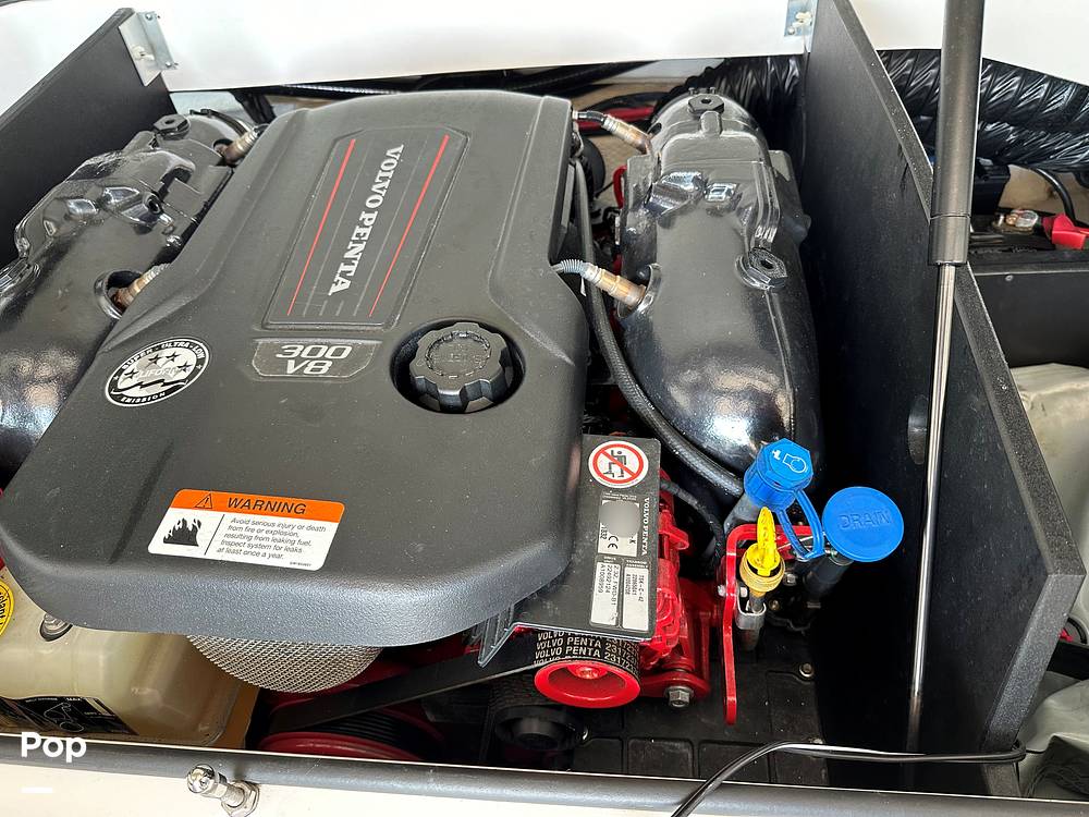 Slide: The Image of Regal 2100 RX SURF 2018 - 14727954