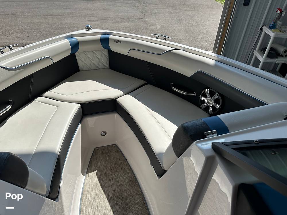 Slide: The Image of Regal 2100 RX SURF 2018 - 14727959