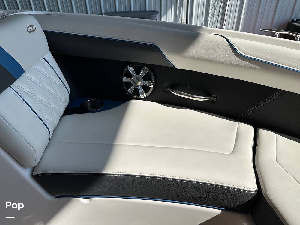 Slide: The Image of Regal 2100 RX SURF 2018 - 14727940
