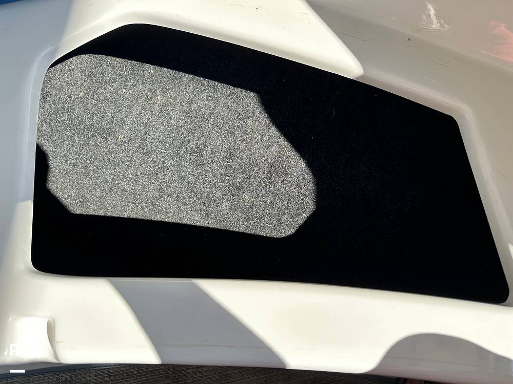 Slide: The Image of Regal 2100 RX SURF 2018 - 14727965