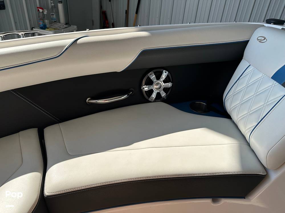 Slide: The Image of Regal 2100 RX SURF 2018 - 14727969