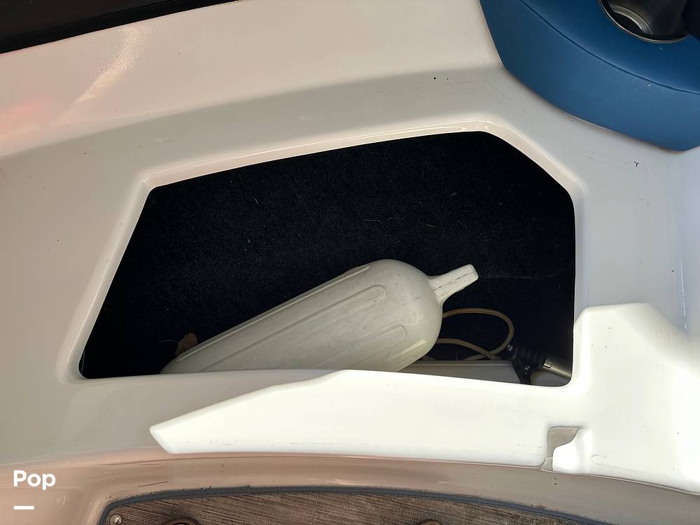 Slide: The Image of Regal 2100 RX SURF 2018 - 14727972