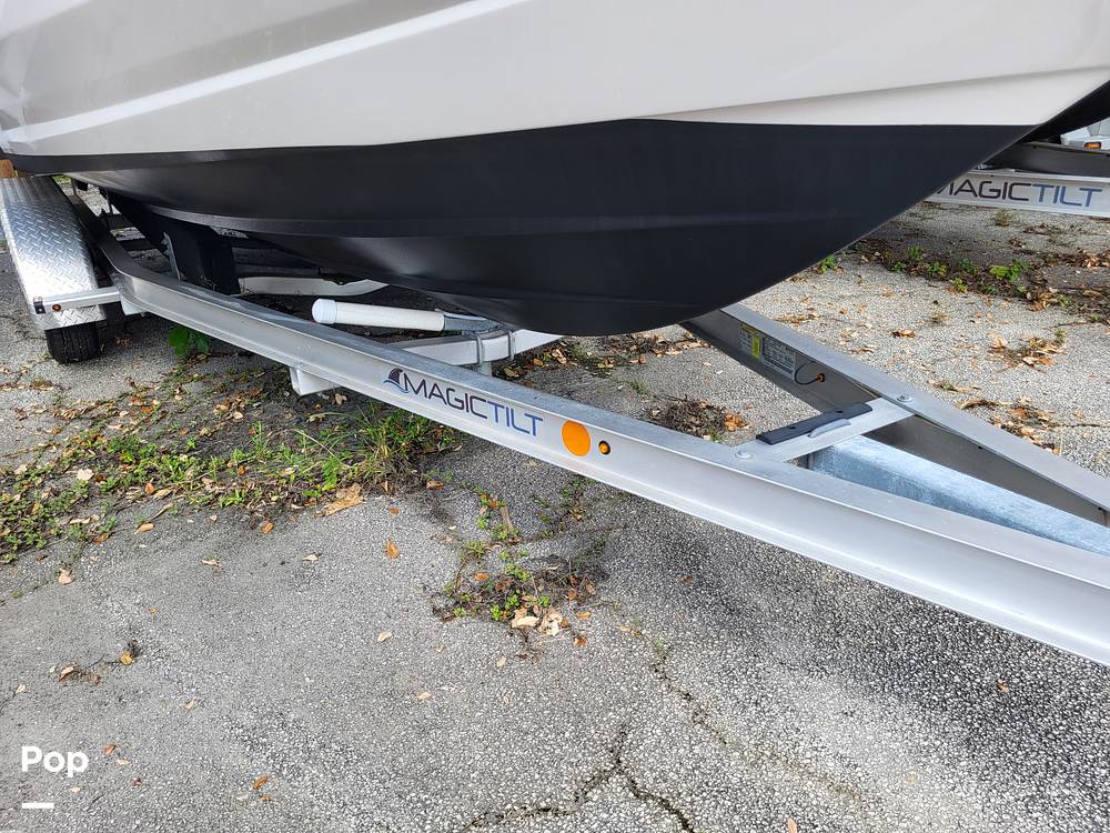 Slide: The Image of Regal 21 OBX 2019 - 14879864