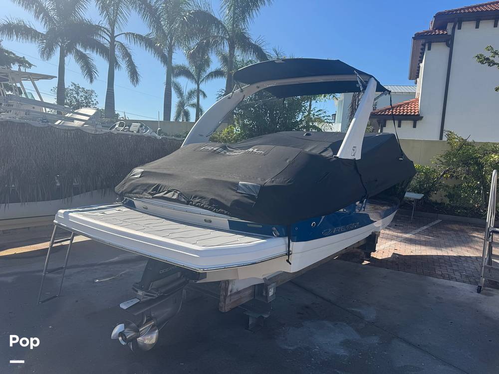 Slide: The Image of Regal 2300 Bowrider 2021 - 15025487