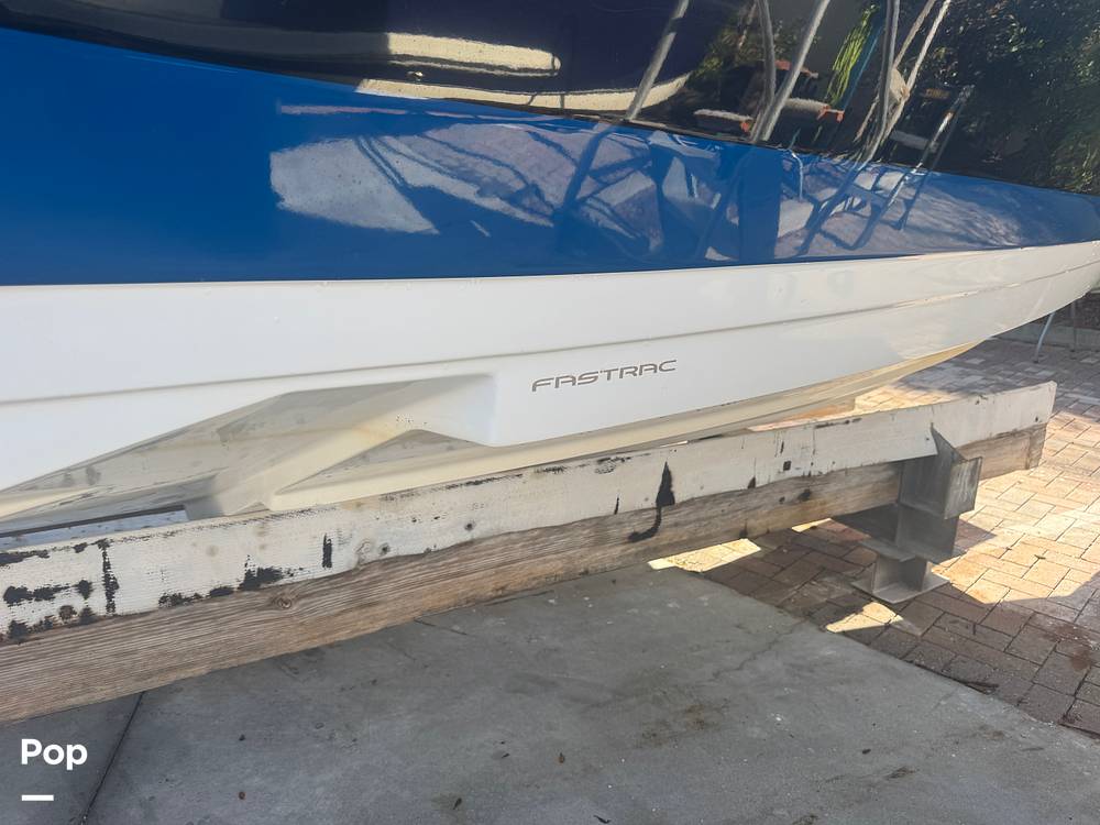 Slide: The Image of Regal 2300 Bowrider 2021 - 15025492