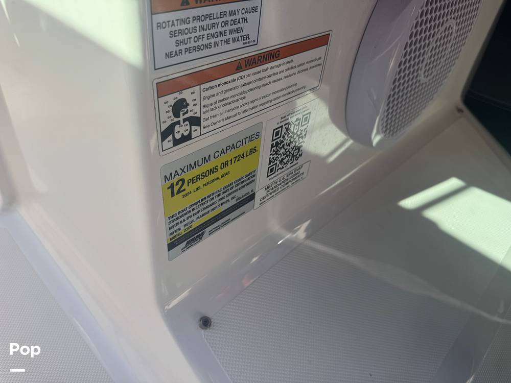 Slide: The Image of Regal 2300 Bowrider 2021 - 15025505