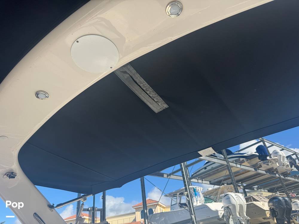 Slide: The Image of Regal 2300 Bowrider 2021 - 15025507