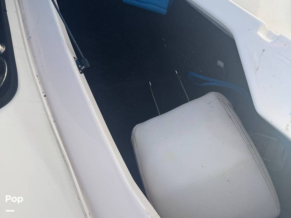 Slide: The Image of Regal 2300 Bowrider 2021 - 15025520