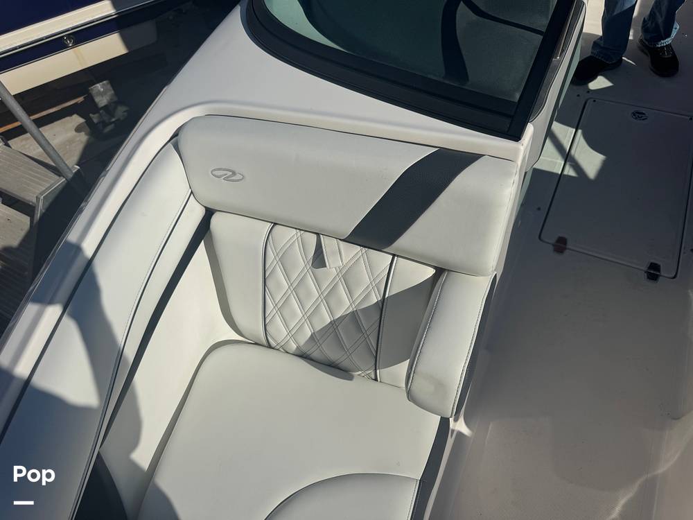 Slide: The Image of Regal 2300 Bowrider 2021 - 15025532