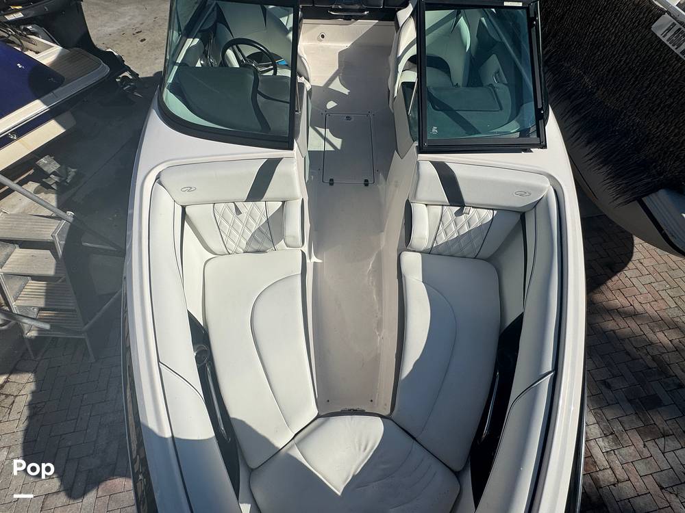 Slide: The Image of Regal 2300 Bowrider 2021 - 15025571