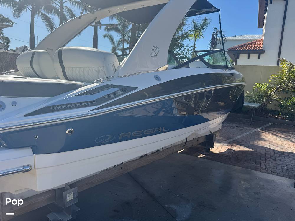 Slide: The Image of Regal 2300 Bowrider 2021 - 15025588