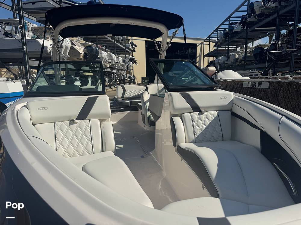 Slide: The Image of Regal 2300 Bowrider 2021 - 15025601