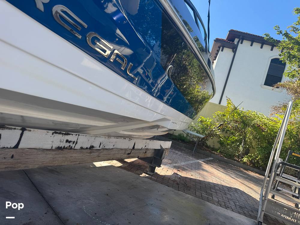 Slide: The Image of Regal 2300 Bowrider 2021 - 15025603