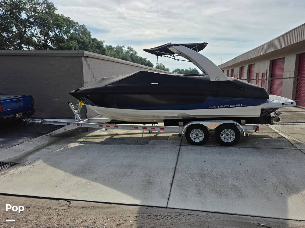 Slide: The Image of Regal 2300 Bowrider 2021 - 15573413