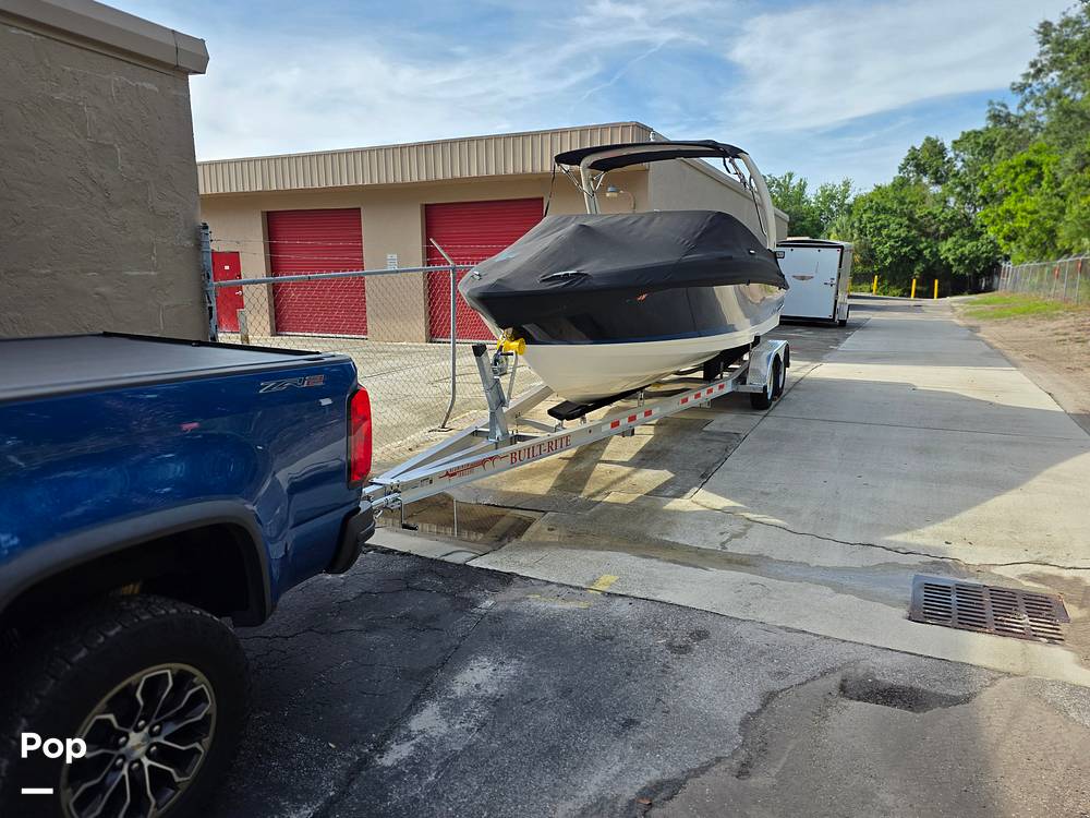 Slide: The Image of Regal 2300 Bowrider 2021 - 15573416