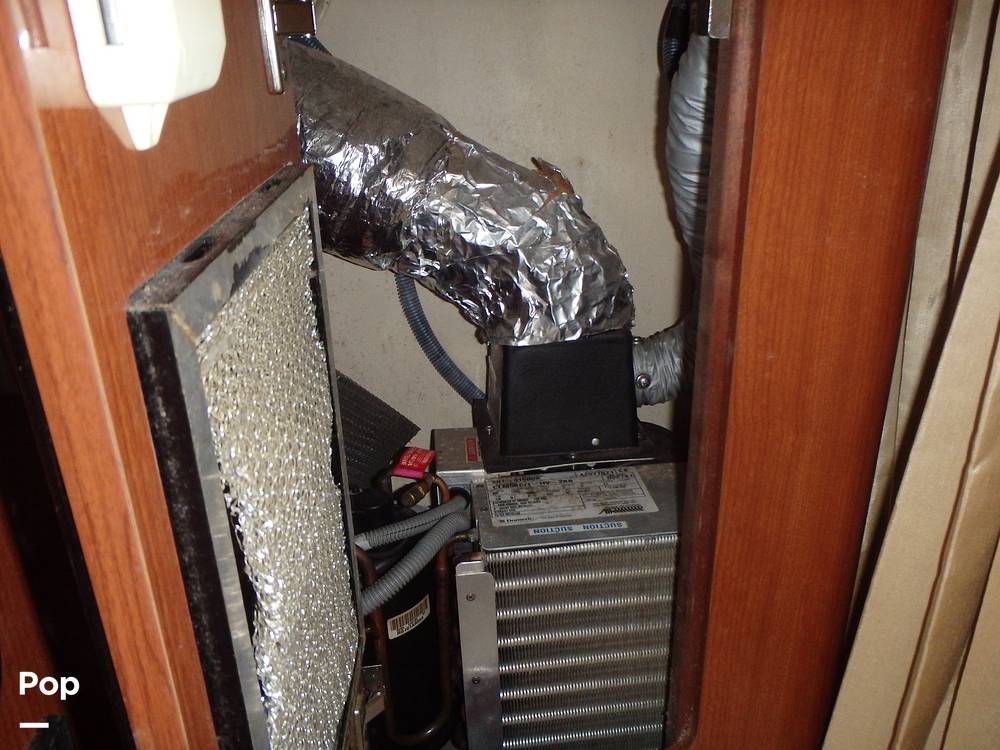 Slide: The Image of Regal 2465 Commodore 2005 - 15278109
