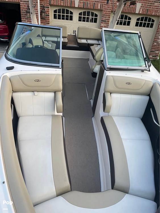 Slide: The Image of Regal 2500 2015 - 15588398
