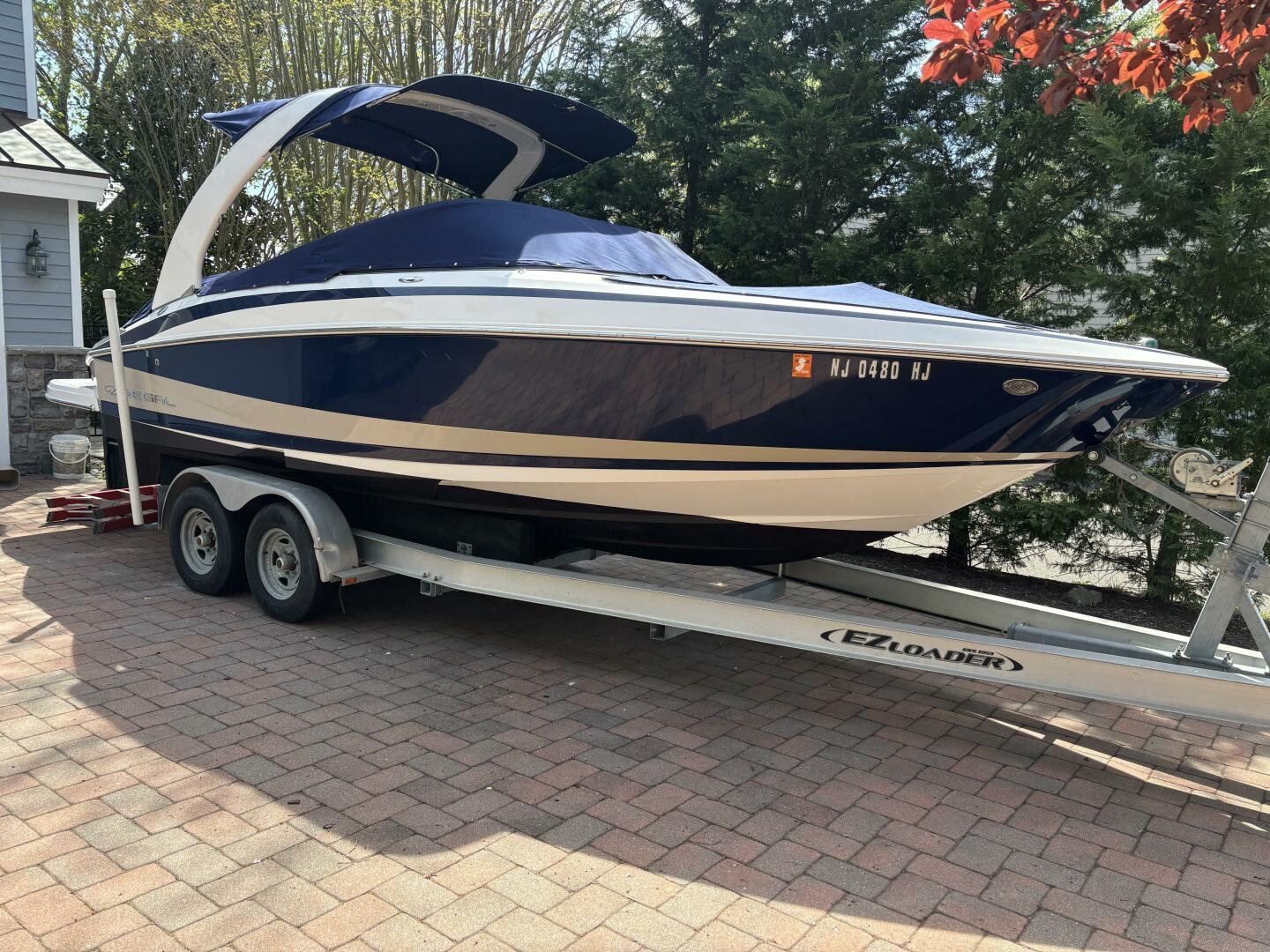 Slide: The Image of Regal 2500 Bowrider 2012 - 5279197