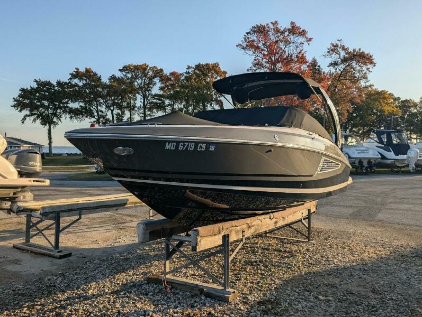 Slide: The Image of Regal 2500 RX Bowrider 2017 - 5157832