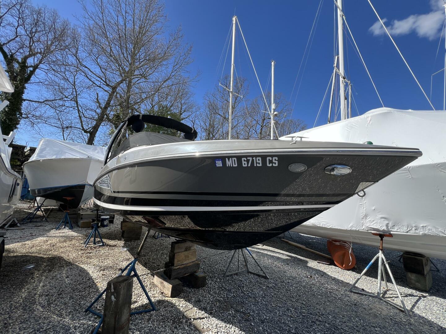 Slide: The Image of Regal 2500 RX Bowrider 2017 - 5158317