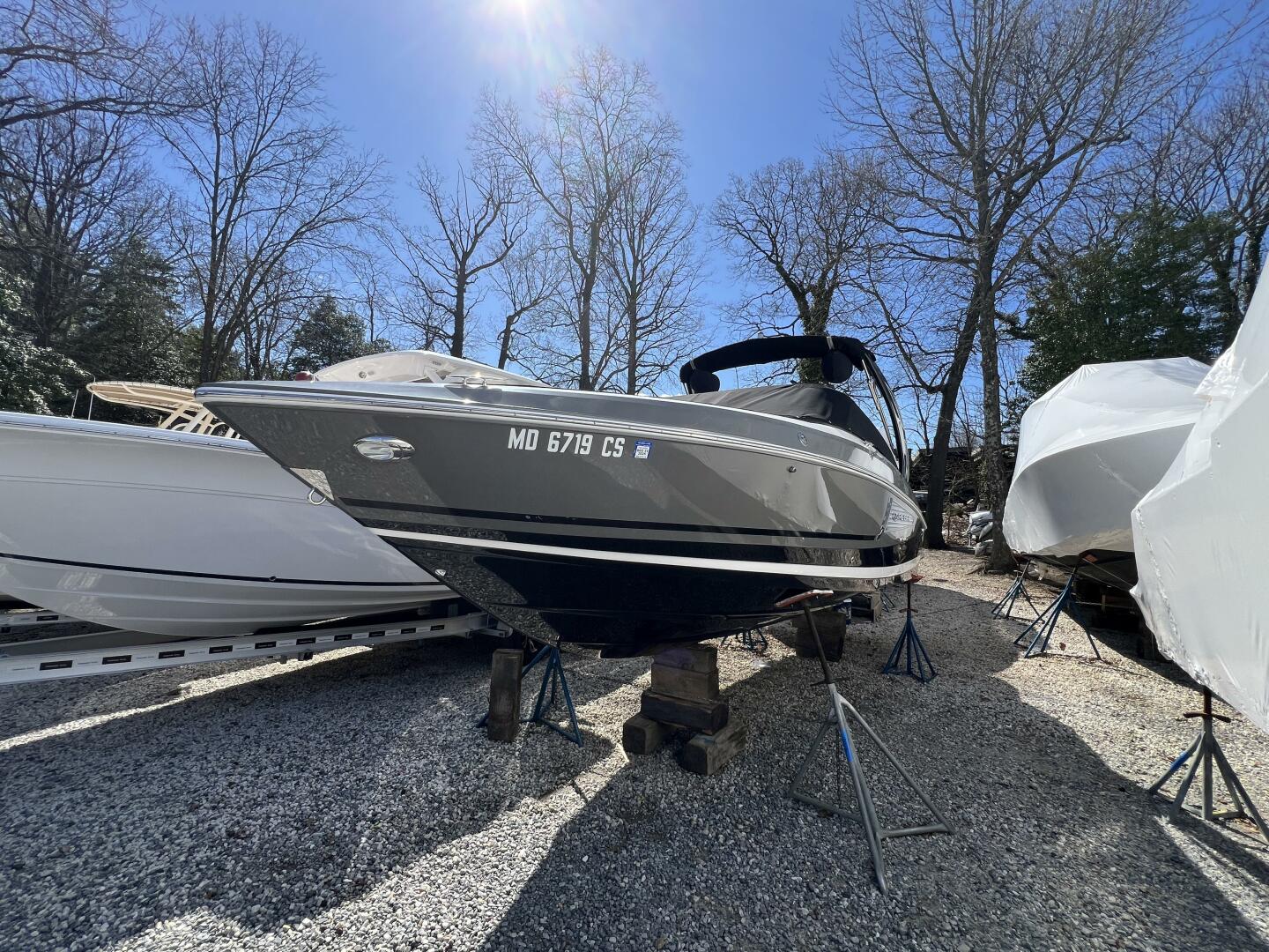 Slide: The Image of Regal 2500 RX Bowrider 2017 - 5158324