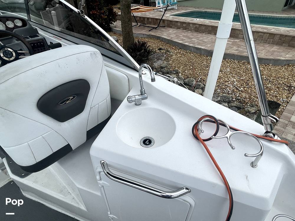 Slide: The Image of Sink - Cockpit - 11915828