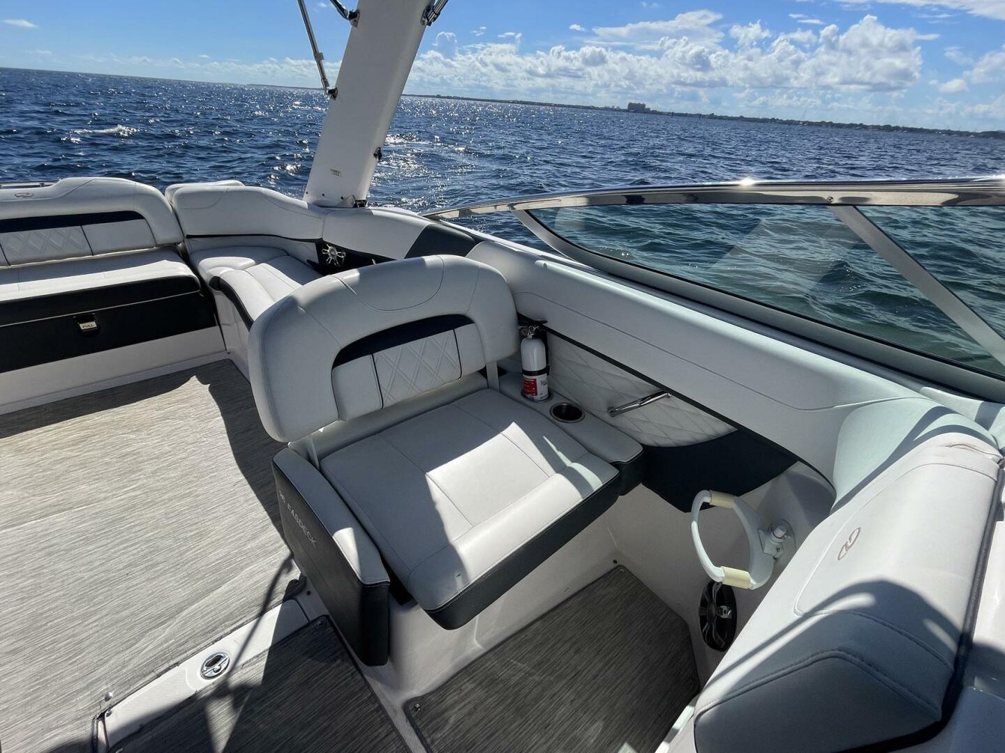 Slide: The Image of Regal 26 FasDeck 2018 - 4712958