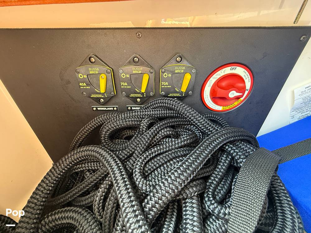 Slide: The Image of Regal 26 XO 2020 - 15315339