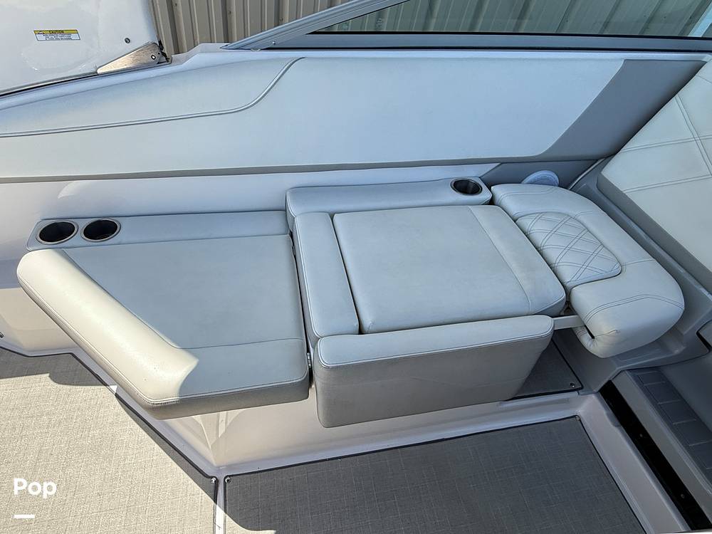 Slide: The Image of Regal 26 XO 2020 - 15315350