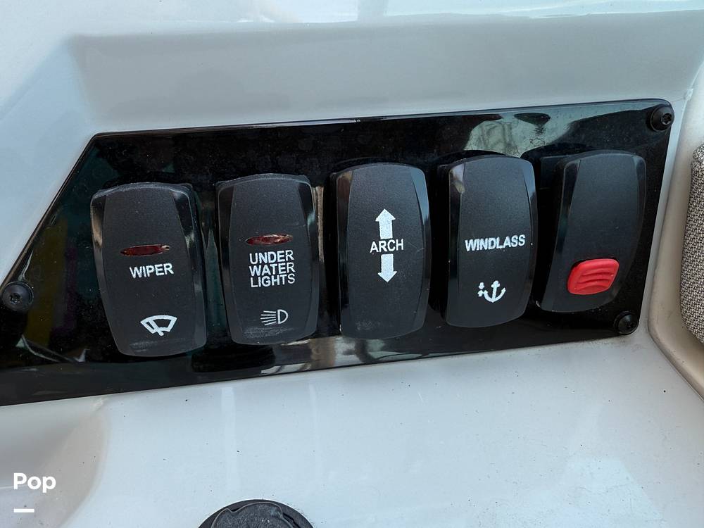 Slide: The Image of Regal 26 XO 2020 - 15315362