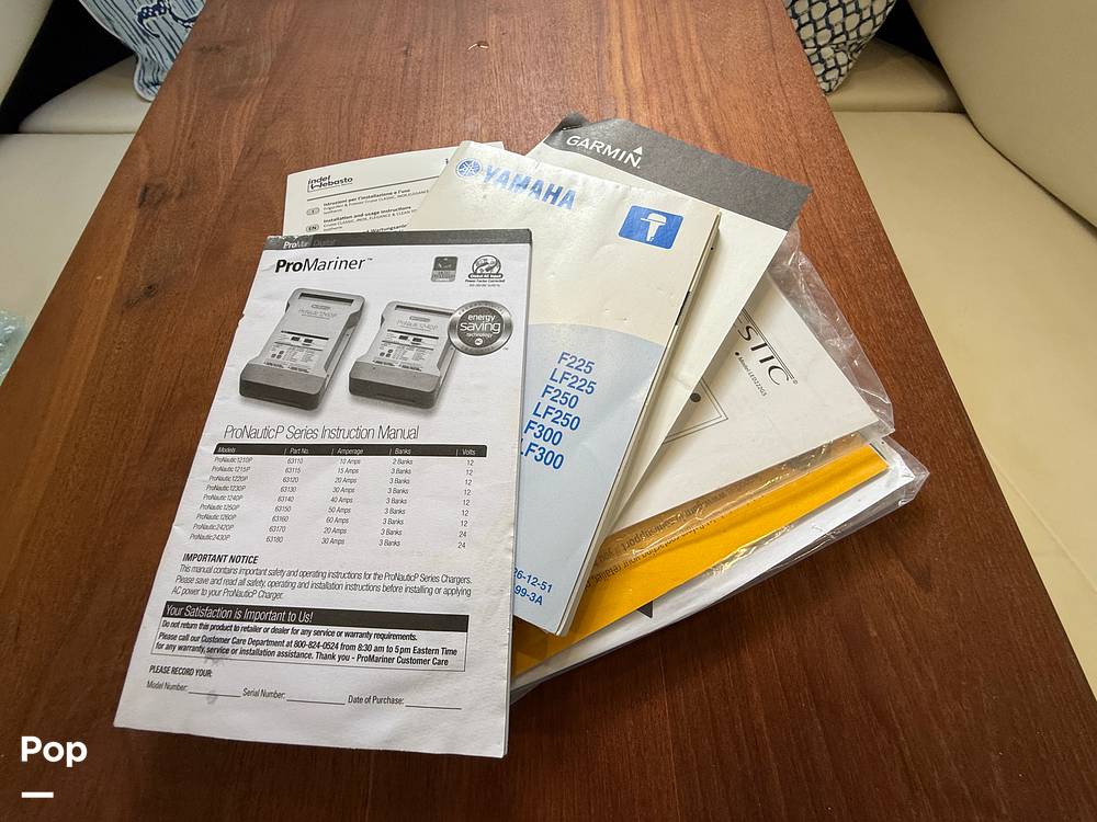 Slide: The Image of Regal 26 XO 2020 - 15315400