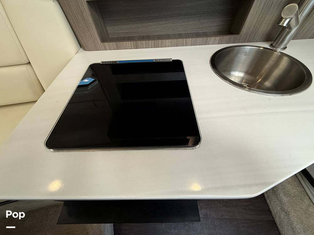 Slide: The Image of Regal 26 XO 2020 - 15315401