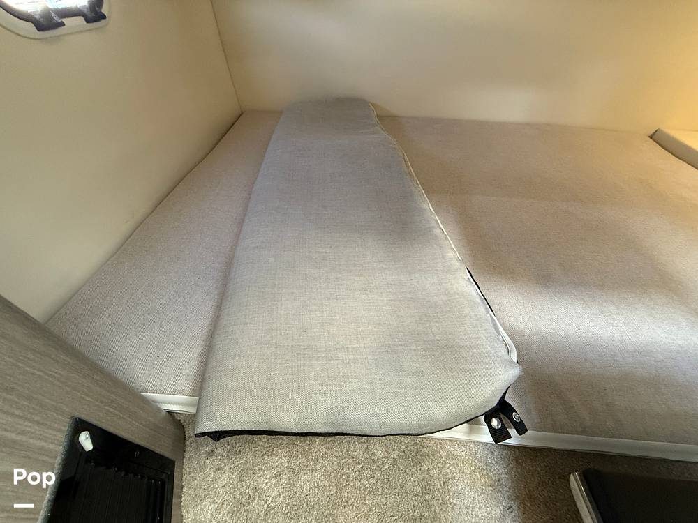 Slide: The Image of Regal 26 XO 2020 - 15315407