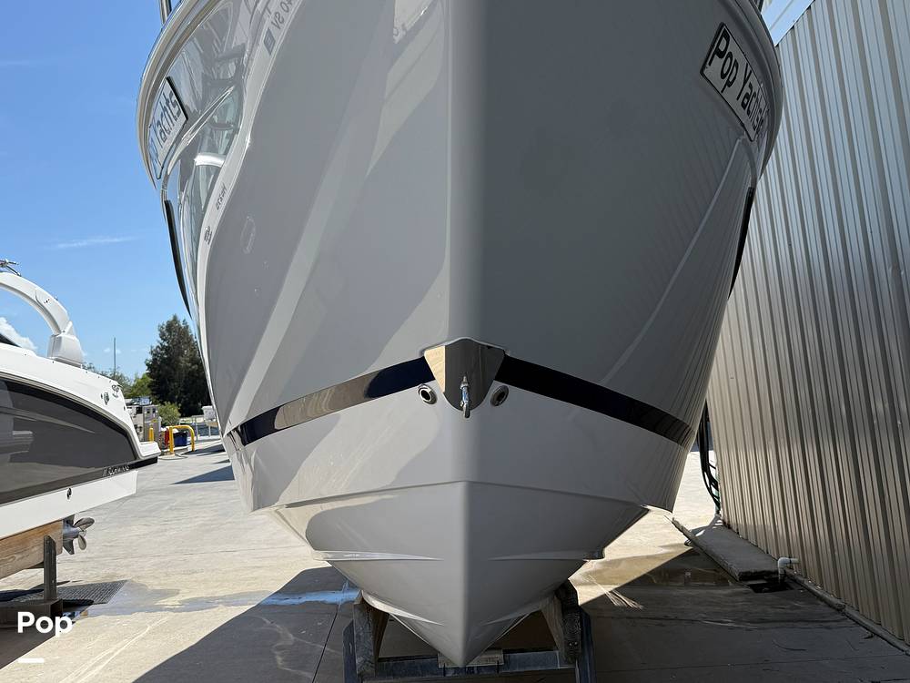 Slide: The Image of Regal 26 XO 2020 - 15315477