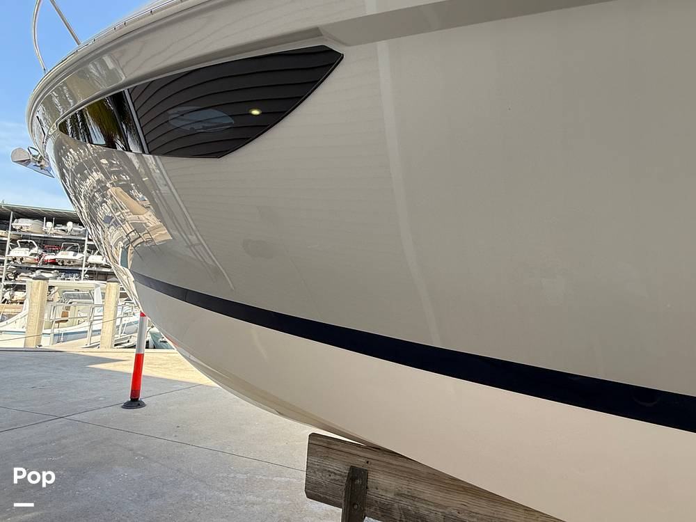 Slide: The Image of Regal 26 XO 2020 - 15315504