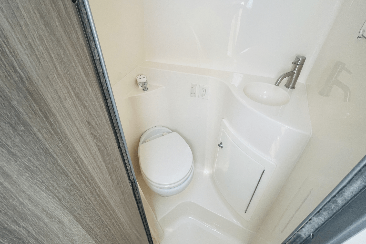 Slide: The Image of Regal 26 XO 2020 - 59