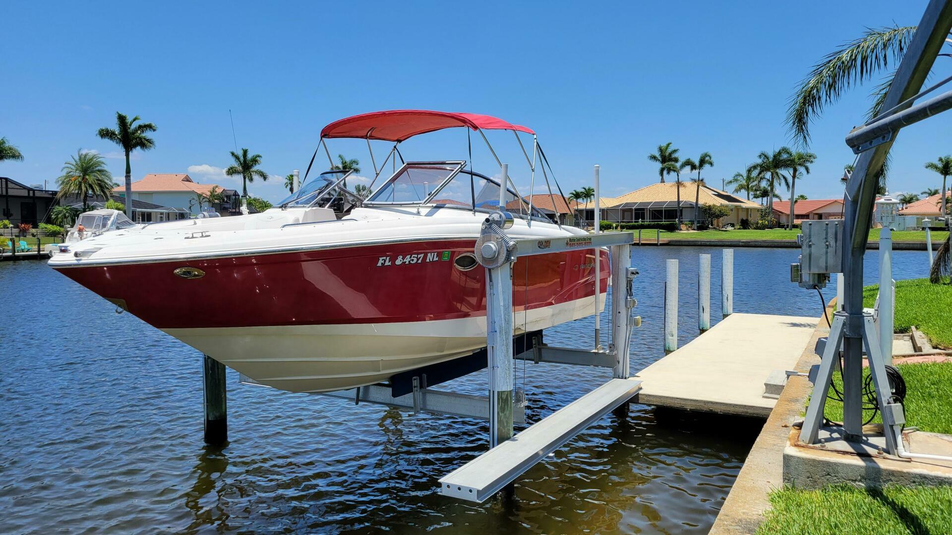 Slide: The Image of Regal 2700 Bowrider 2007 - 4056110