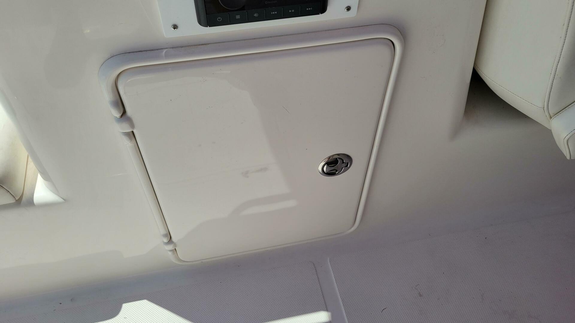 Slide: The Image of Regal 2700 Bowrider 2007 - 4066226