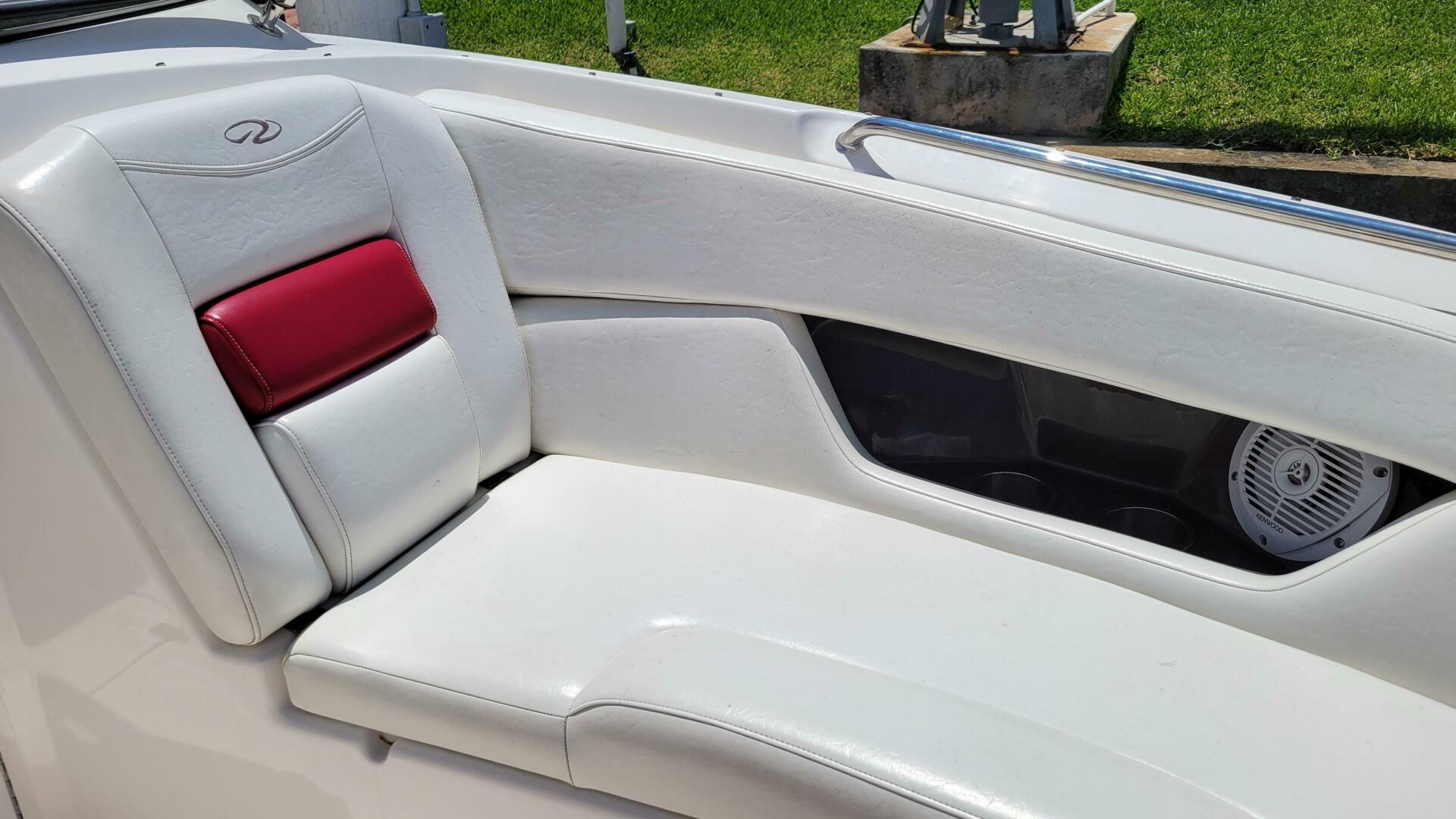 Slide: The Image of Regal 2700 Bowrider 2007 - 4066231