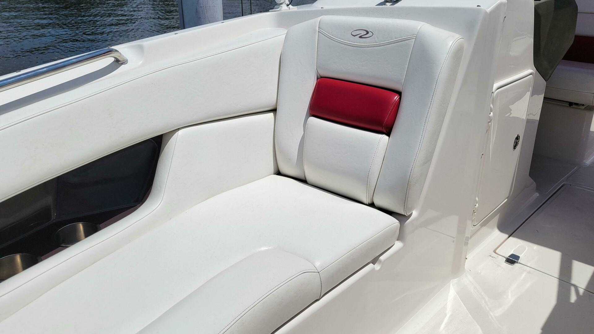 Slide: The Image of Regal 2700 Bowrider 2007 - 4066232