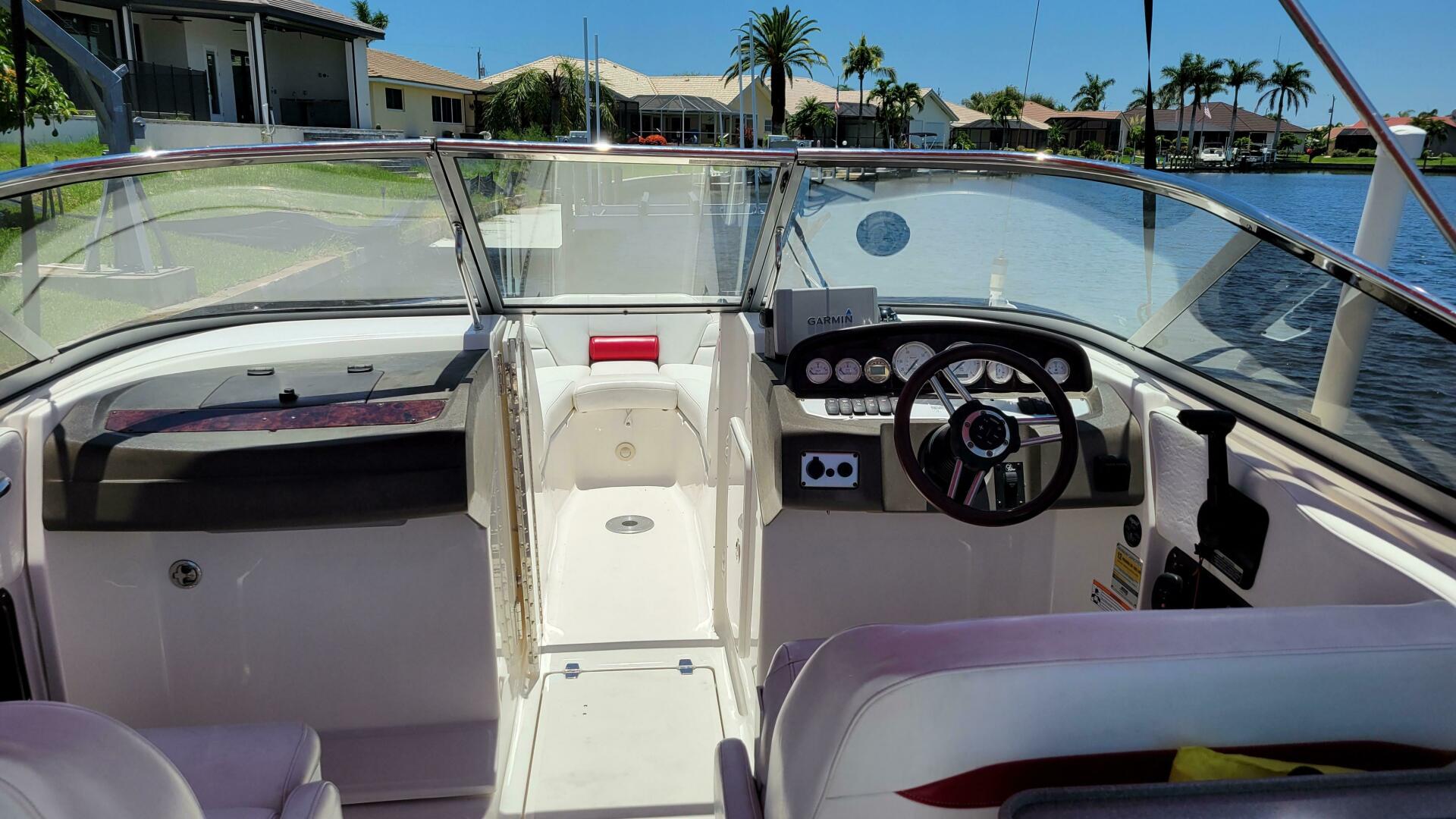 Slide: The Image of Regal 2700 Bowrider 2007 - 4066249
