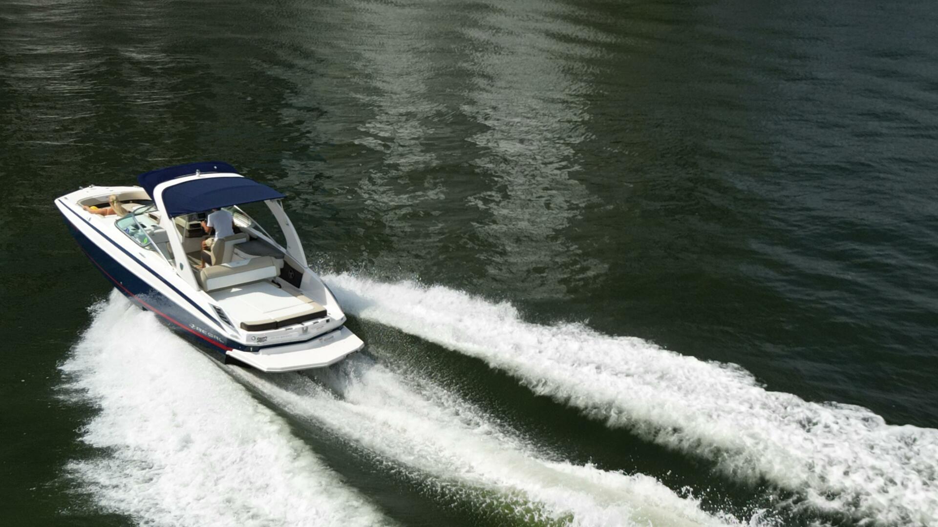 Slide: The Image of Regal 2700 Bowrider 2014 - 4369721